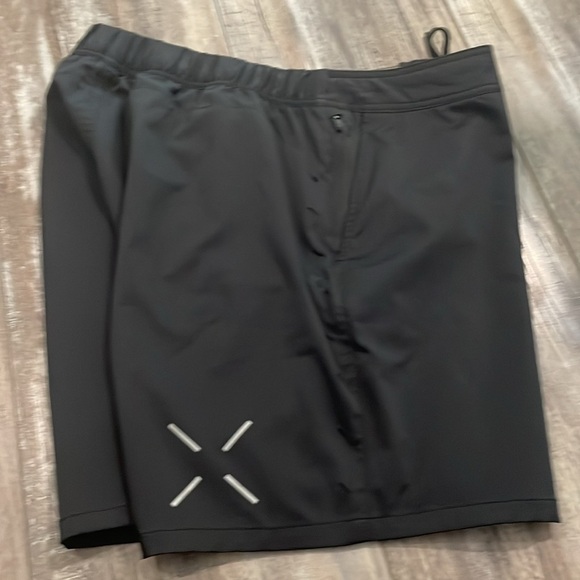 Ten Thousand Foundation Short Black 7’ Inseam Men’s Size Medium - Picture 8 of 9
